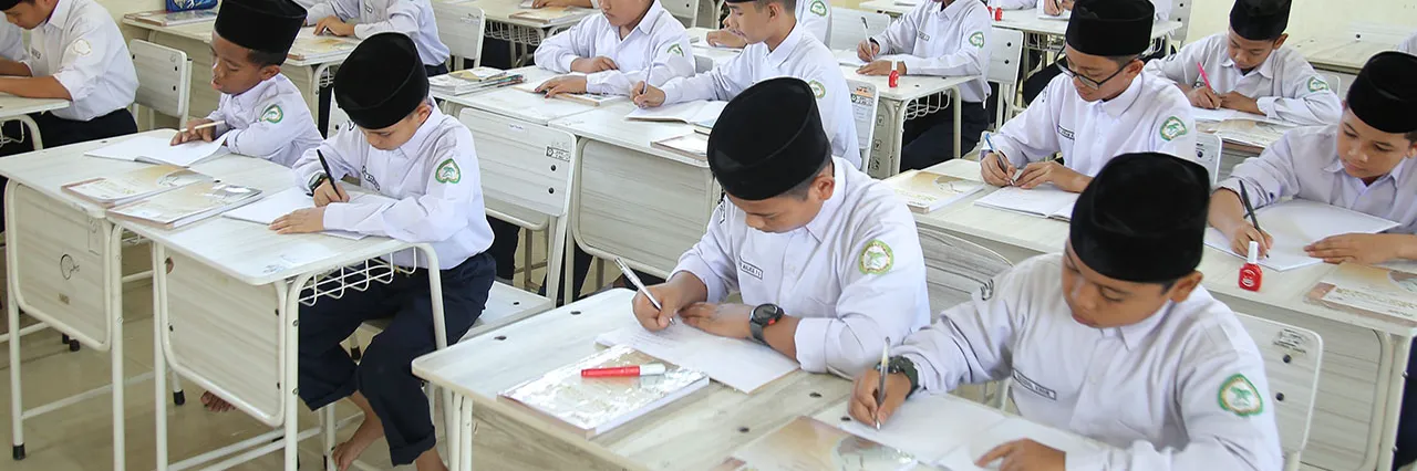 PONDOK PESANTREN AT TIBYAN
